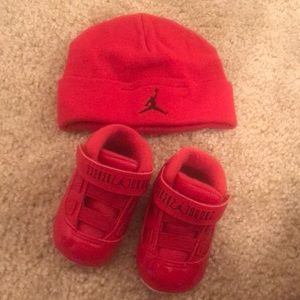 Baby shoes size 1c & hat